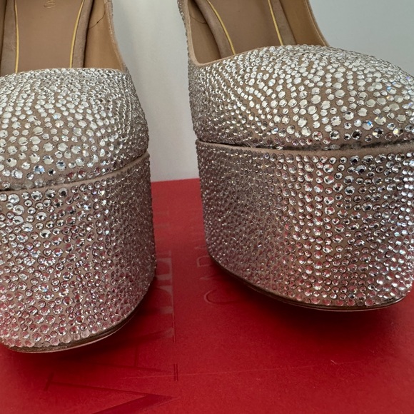 VALENTINO GARAVANI
Tan-Go Platform Pumps 155 New Box size IT 41 - Picture 9 of 16